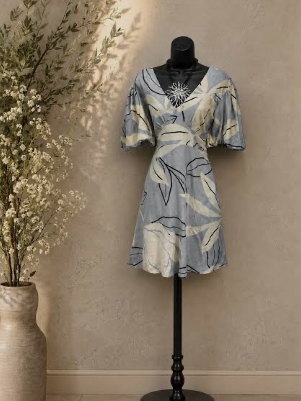 V-Neck Light Blue Floral Puff Sleeve Mini Dress